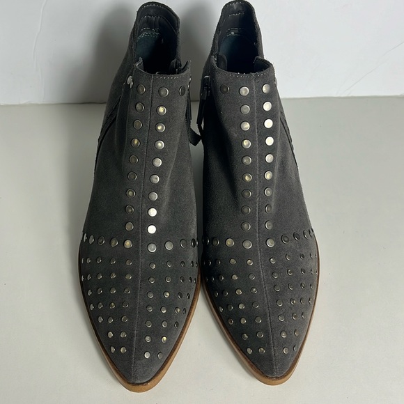 1. STATE Lola Gray Suede Studded Ankle Booties Women’s Size 8 - Picture 2 of 9